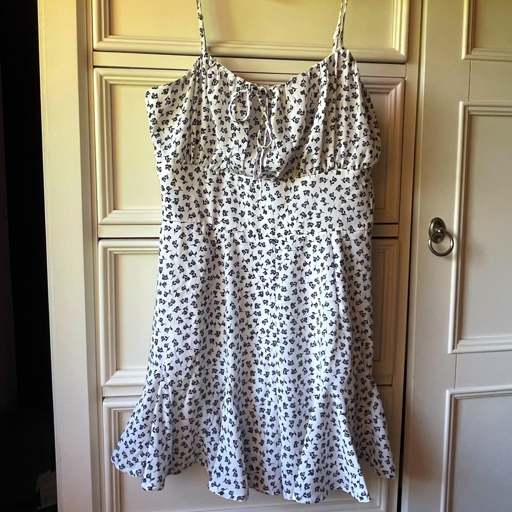 Francesca’s romper size medium. NWT